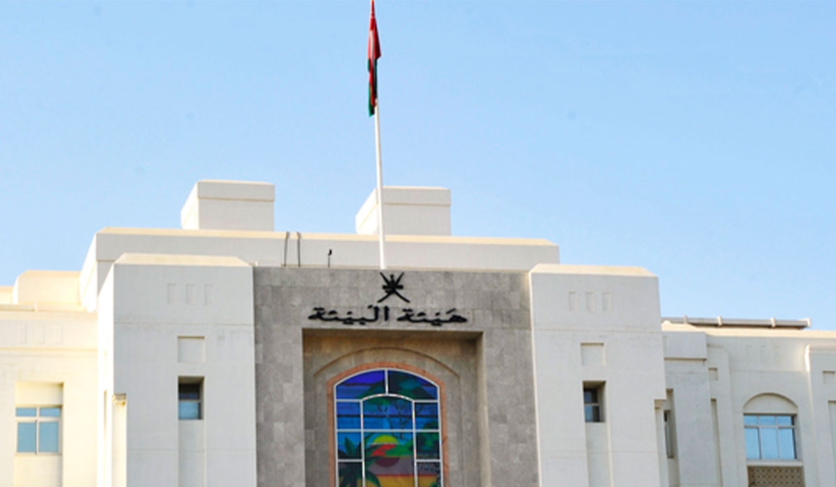 Oman Says Masirah Shores Remain Unaffected as Oil Spill Response Continues Near Duqm